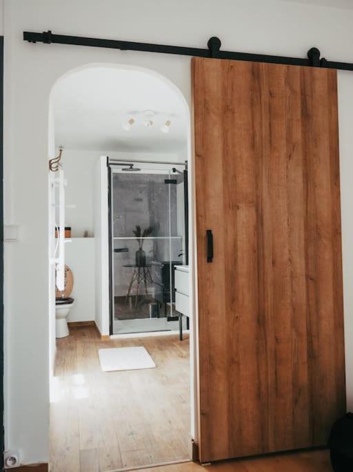 Appartement Avec Patio Saint Anne-dʼAuray 外观 照片